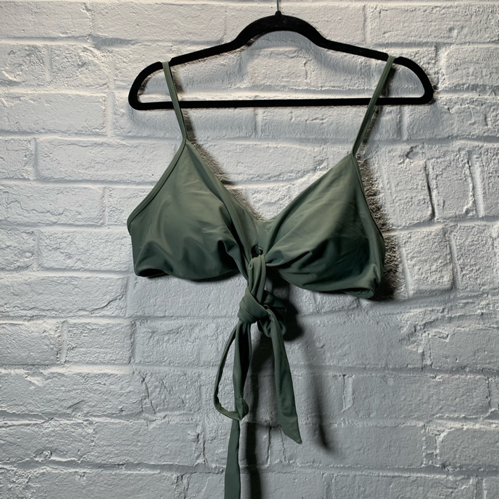 Women’s bathing suit.
